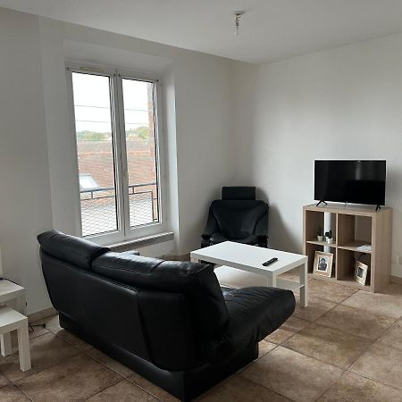 Le Relais De Saint Loup 1 A 66 Personnes Apartment Montereau-faut-Yonne Exterior foto