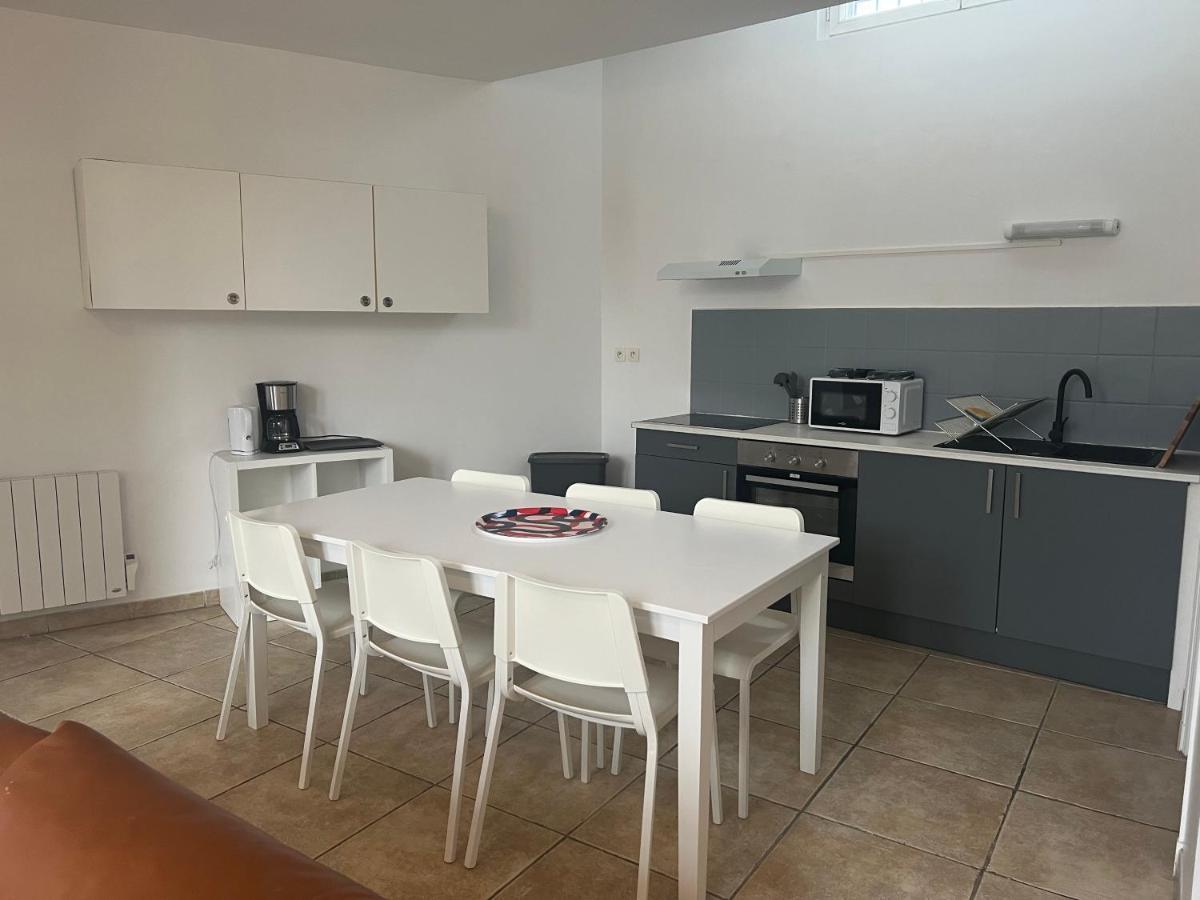Le Relais De Saint Loup 1 A 66 Personnes Apartment Montereau-faut-Yonne Exterior foto